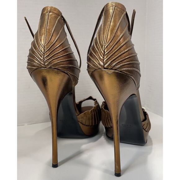 Gucci Brown Pleated Sandals - Picture 5 of 8